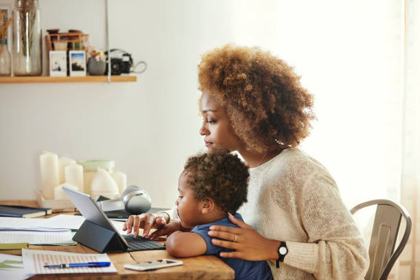 3 Negocios secundarios para madres que trabajan desde casa